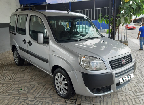 Fiat Doblo 1.8 Essence 7lugares