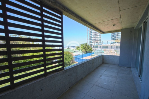 Apartamento En Alquiler - Punta Del Este- Ref: 3633