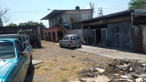 Casa En Venta Como Terreno En Temixco Morelos Con 2 Accesorias