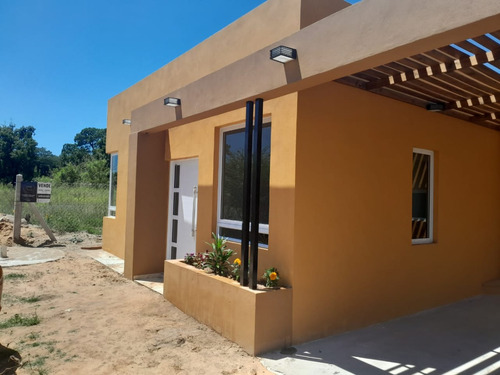 Vendo Casa (amoblada) Metros Del Rio Y Guardería De Lancha. (plano Y Escritura) 3 Meses.