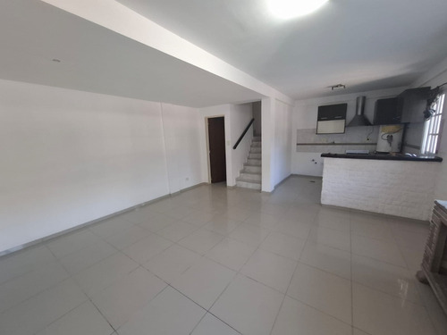 Alquiler Duplex 3 Ambientes Berazategui