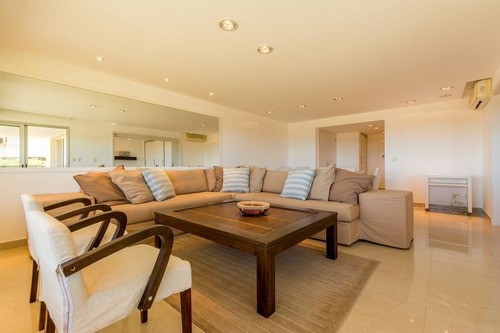 Departamento - Playa Brava