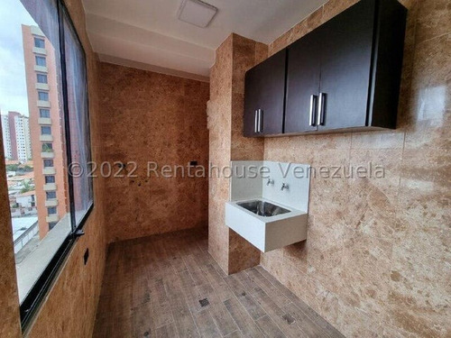 *maria Sanz Vende Apartamento En Barquisimeto Este #venta