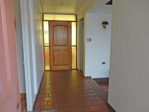 Casa En Venta De 3 Dorm. En Viña Del Mar