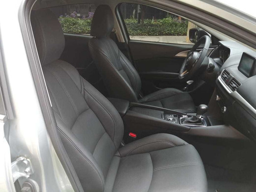 Mazda 3 Touring 2.0 Automático 2020 Gris