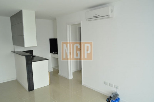 Apartamento En La Brava- Ref: 4815
