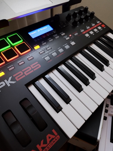 Controlador Midi Akai 225 Más Atril