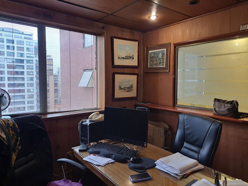 Oficina, Recepción, Privado, Baño, Estac. En C.financ. Vitac