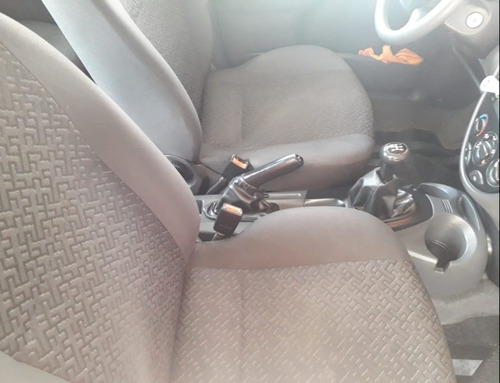 Ford Focus 1.6 Edge Mp3 2008