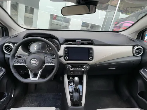 Nissan Versa 1.6 Exclusive Cvt
