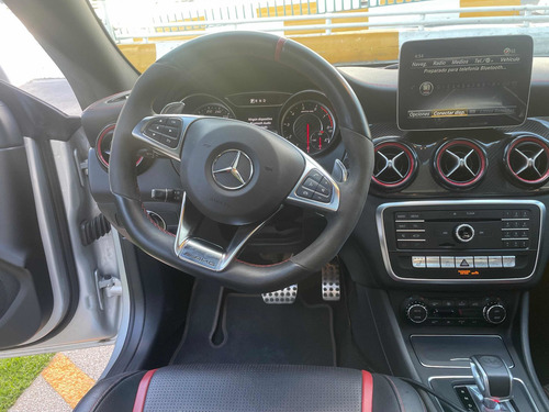 Imagen 9 de 15 de Mercedes-benz Cla 45 Amg Coupe 2019