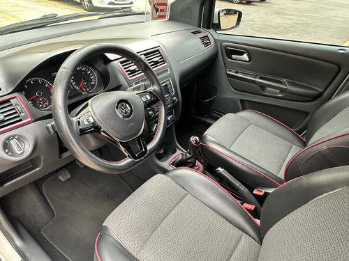 Volkswagen Fox 1.6 Rock In Rio Total Flex 5p
