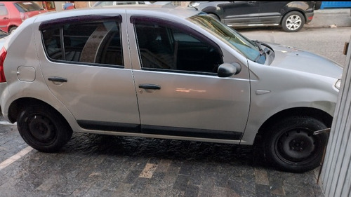 Imagem 3 de 4 de Renault