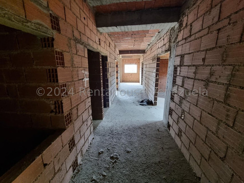 Edificio Comercial / Residencial (3 Niveles/ Obra Gris) Venta Weekend Mls-25-525