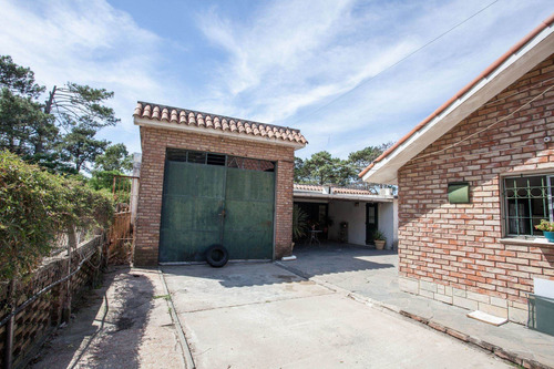 Venta Amplio Deposito+casa 2 D+apto Lomas Solymar