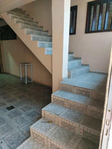 Vende-se Casa Em Cabo Frio Próxima Da Praia!