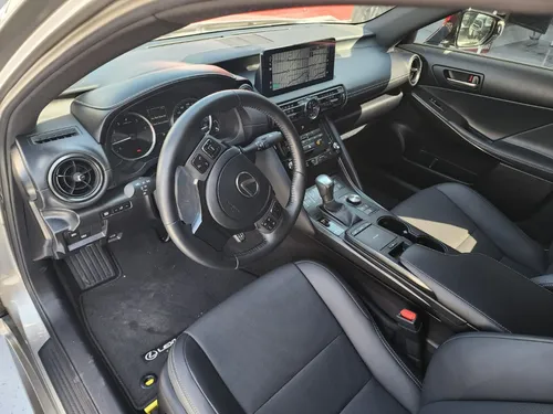 Lexus Is 300 Premium Aut 2023 3 Años De Garantia