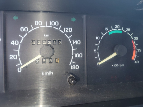 Ford F-1000 4.3 XLT 4X2 CS TURBO DIESEL 2P MANUAL