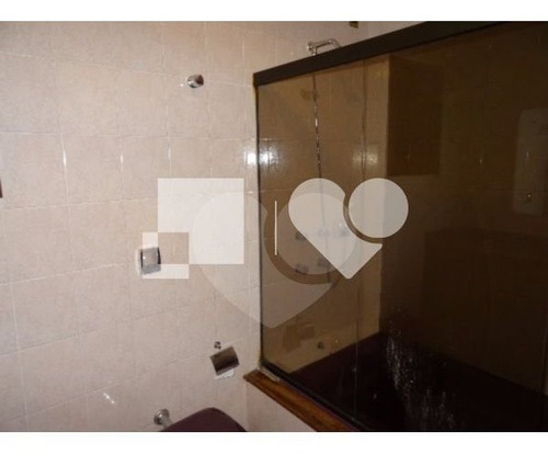 Imagem 15 de 20 de Casa De 2 Pavimentos Com Piscina. - Reo418191