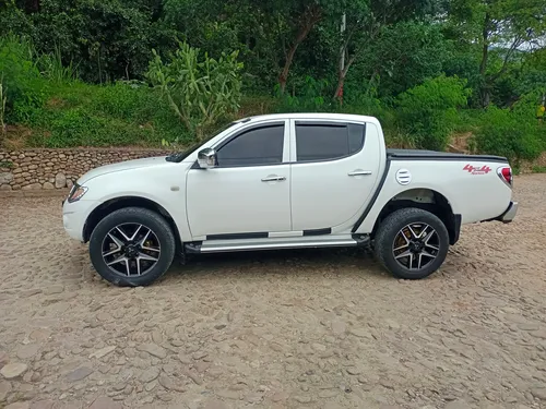 Mitsubishi L200 SPORTERO 2.5 Basica