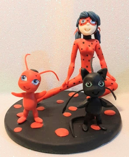 Adorno Torta Ladybug Y Catnoir En Porcelana Fria