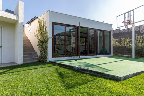 Casa Mediterránea En Condominio, 4 Dormitorios, Lo Barnechea