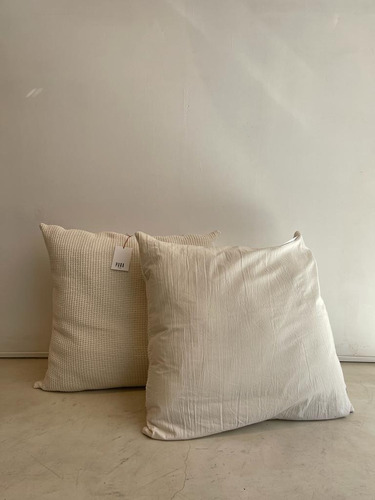 Imagen 4 de 6 de Almohadon Rectangular Tusor Nido 70x50 Deco Living Cama