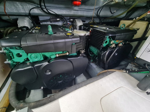 Sessa C40 Anoc2016 Com 2 Volvo D4 300 Hp 430 Horas - B263