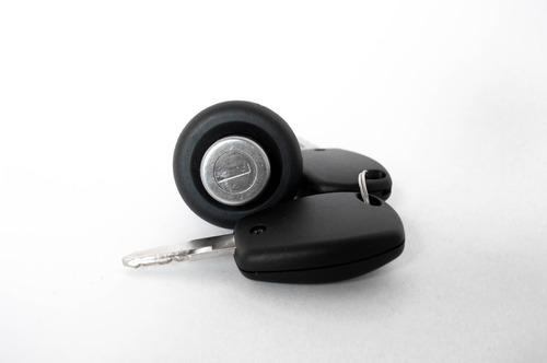 Cilindro De Baul Renault Sandero/logan 2015 Al 2020
