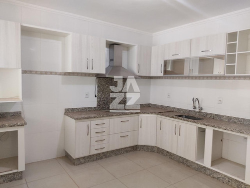 Imagem 12 de 24 de Deslumbrante Casa De Dois Pavimentos, Localizada No Jardim Aeroporto Na Cidade De Assis - 29820