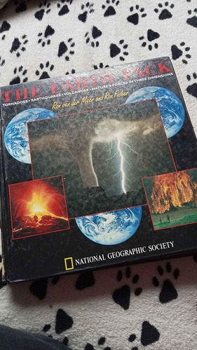 Libro En Pop Up Desastres Naturales National Geographic