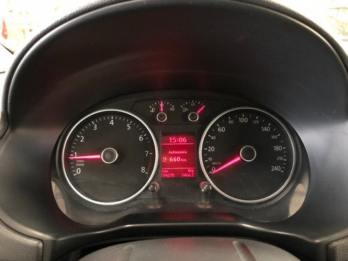 Imagen 11 de 15 de Volkswagen Gol Trend 1.6 Pack I 2014 95.000 Km. Blanco 3p