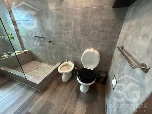 Casa A La Venta 6 Ambientes En Coghlan- Belgrano