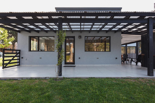 Casa En Venta En Barrancas De San Benito, Chapadmalal.
