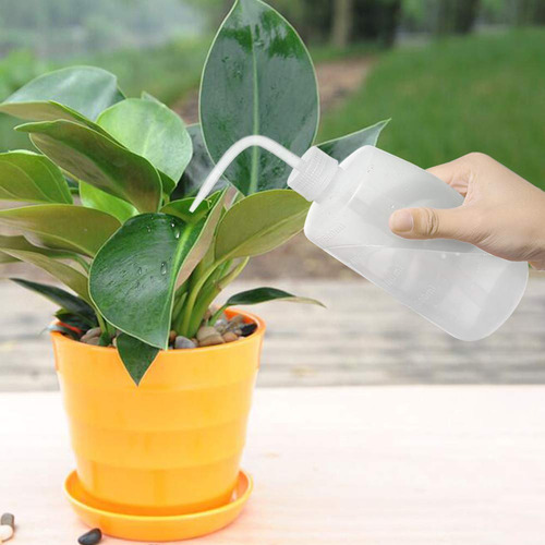 Botella De Riego Para Jardín Regadera De Plástico 500 Ml