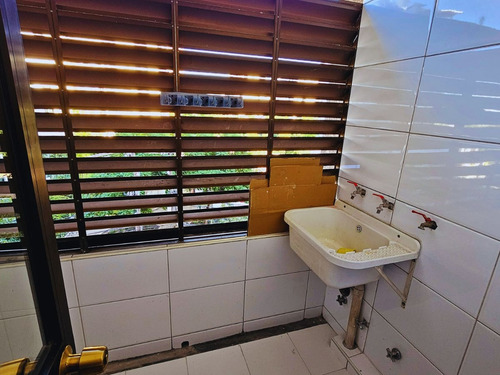 Departamento Recién Remodelado, Excelente Precio!