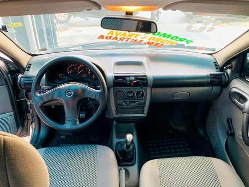 Imagem 10 de 15 de Chevrolet Classic 1.0 Mpfi Vhce 8v Flex 4p Manual