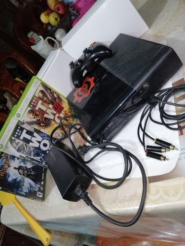 Xbox 360 Slim  (Reacondicionado)