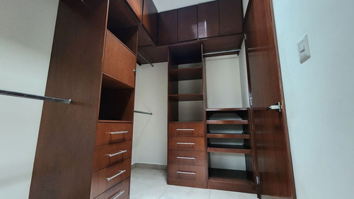 Casa En Renta De 1 Planta En Residencial Misión San Jerónimo, 2 Hab.