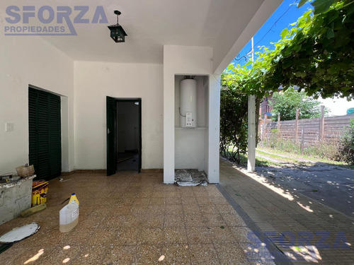 Venta De Casa 4 Ambientes Con Jardin Ideal Inversor En San Miguel Importante Lote