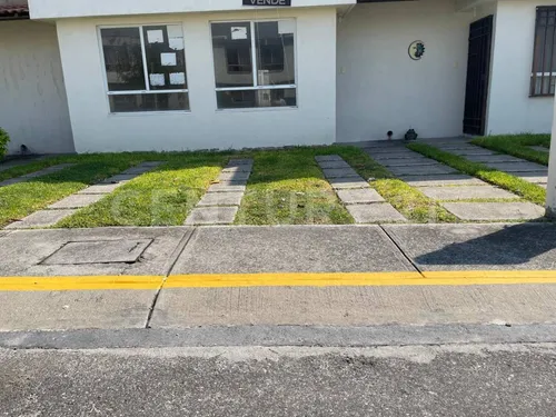 Casa En Fraccionamiento En Venta, Real De Santa Fe, Xochitepec, Morelos.