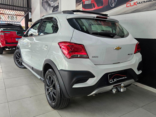 Chevrolet Onix 1.4 MPFI ACTIV 8V FLEX 4P AUTOMÁTICO