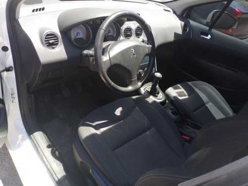 Peugeot 408 1.6 Allure Hdi 115cv
