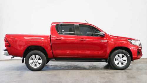 Imagen 4 de 15 de Toyota Hilux 2.8 Cd Srv 177cv 4x2 At - 144403 - C