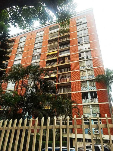 Vendo Apartamento 134m2 3h/2b/1p Campo Alegre 0069