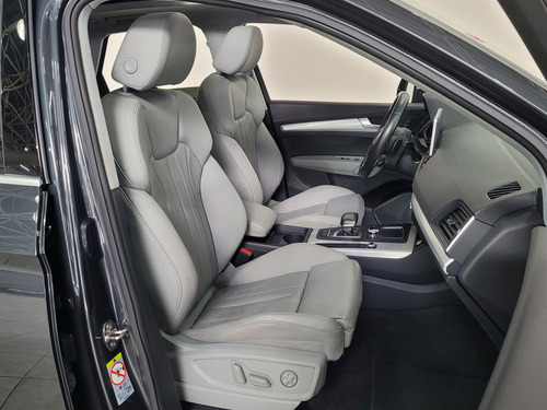 Audi Q5 TFSI AMBIENTE S TRONIC