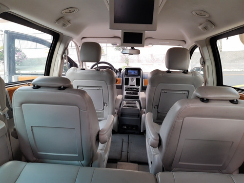 Imagem 14 de 14 de Chrysler Town & Country 2008 3.8 Limited 5p