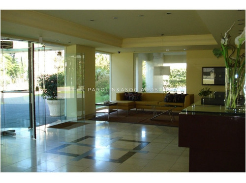 Excelente Departamento En Torre Con Servicios-ref:3023