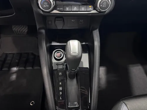Nissan Versa 1.6 Advance Cvt