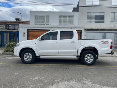 Toyota Hilux 4x4 2500cc Tdi Mt Aa Ab Abs Dh Fe